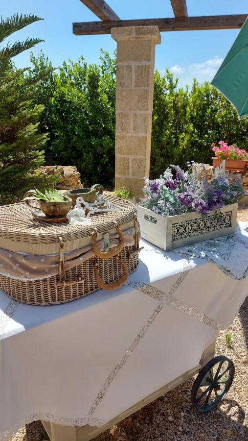 Oniro Specchia Bed & Breakfast Bagian luar foto